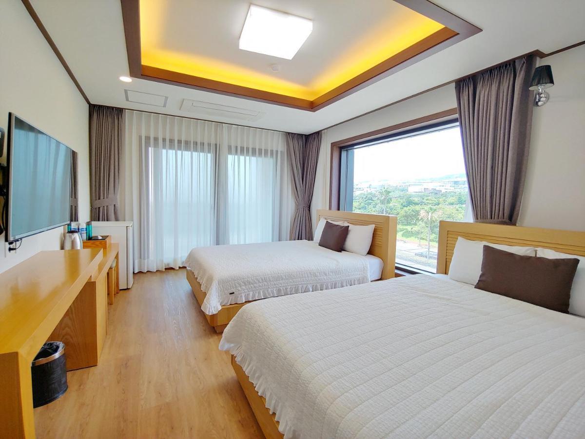Fellisia Hotel Seogwipo Exterior photo