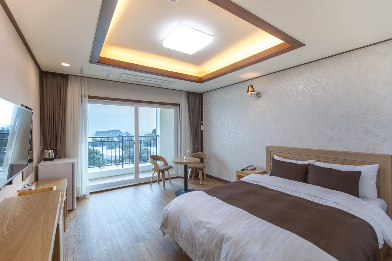 Fellisia Hotel Seogwipo Exterior photo