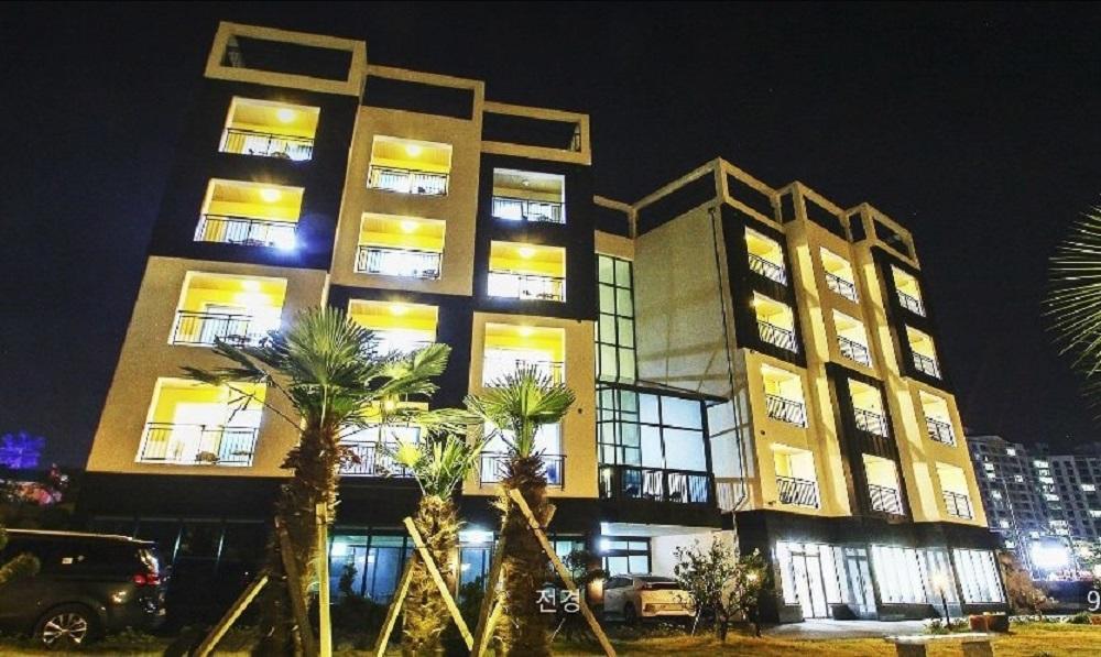 Fellisia Hotel Seogwipo Exterior photo